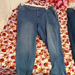 Forever 21 Classic Blue Jeggings